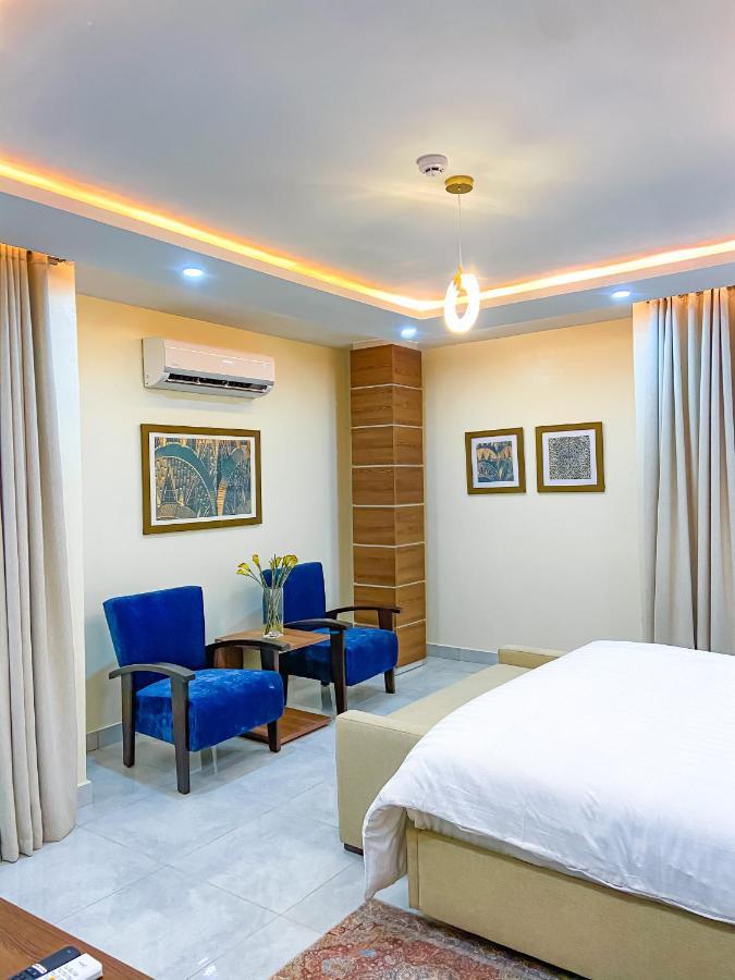 Plush Hotel,阿布贾 外观 照片