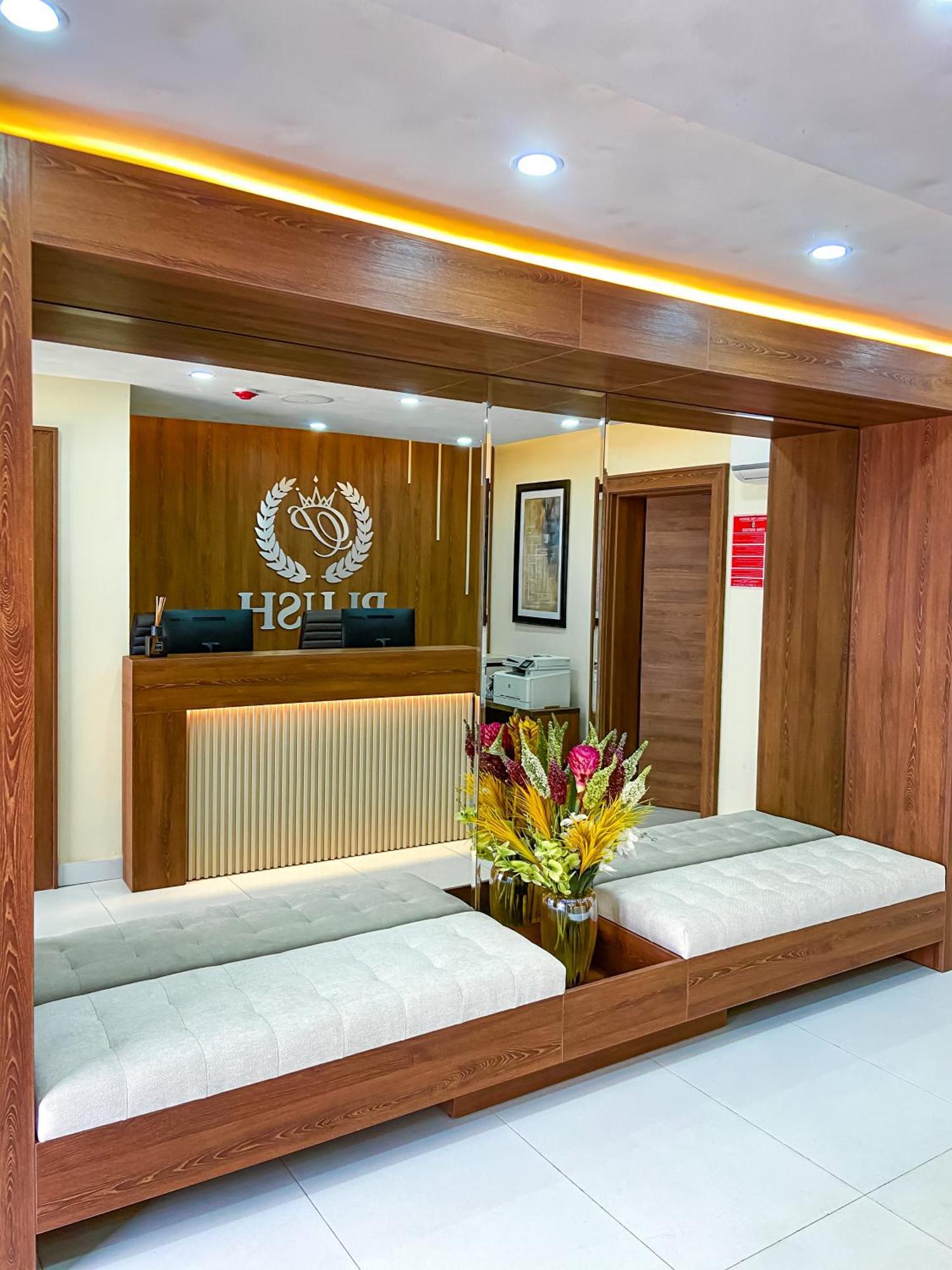 Plush Hotel,阿布贾 外观 照片