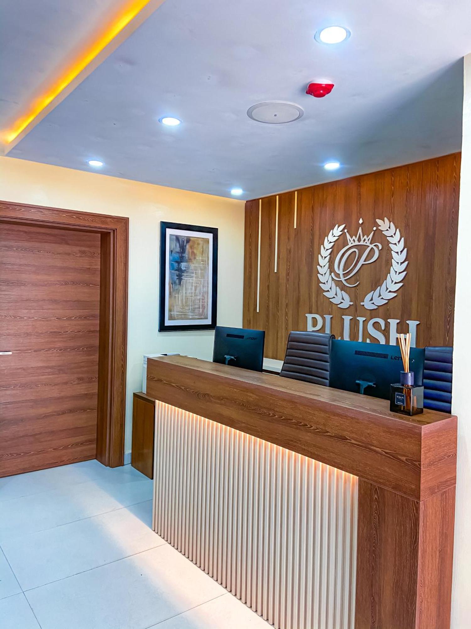 Plush Hotel,阿布贾 外观 照片